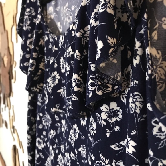 Flouncy Chaps Top, Women’s Size Medium - Picture 3 of 4